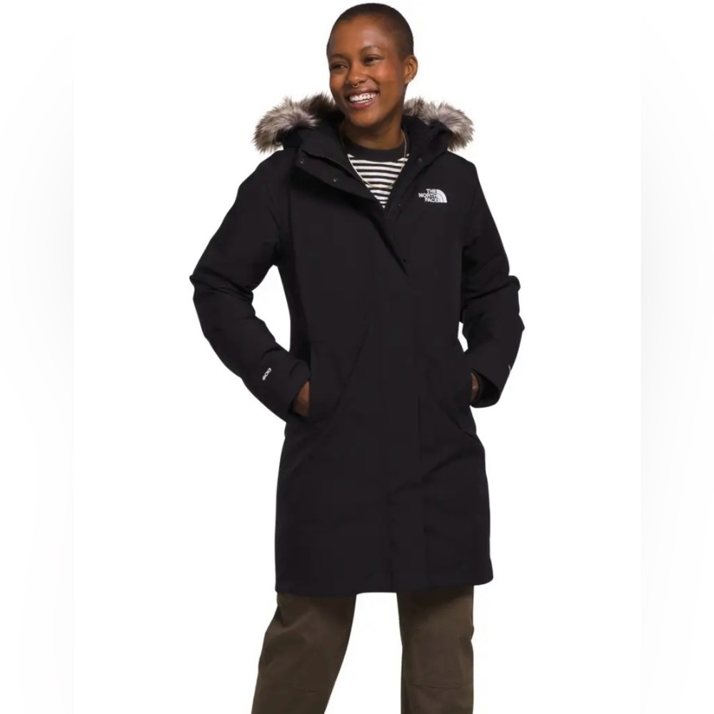 The North Face Arctic Parka- Black